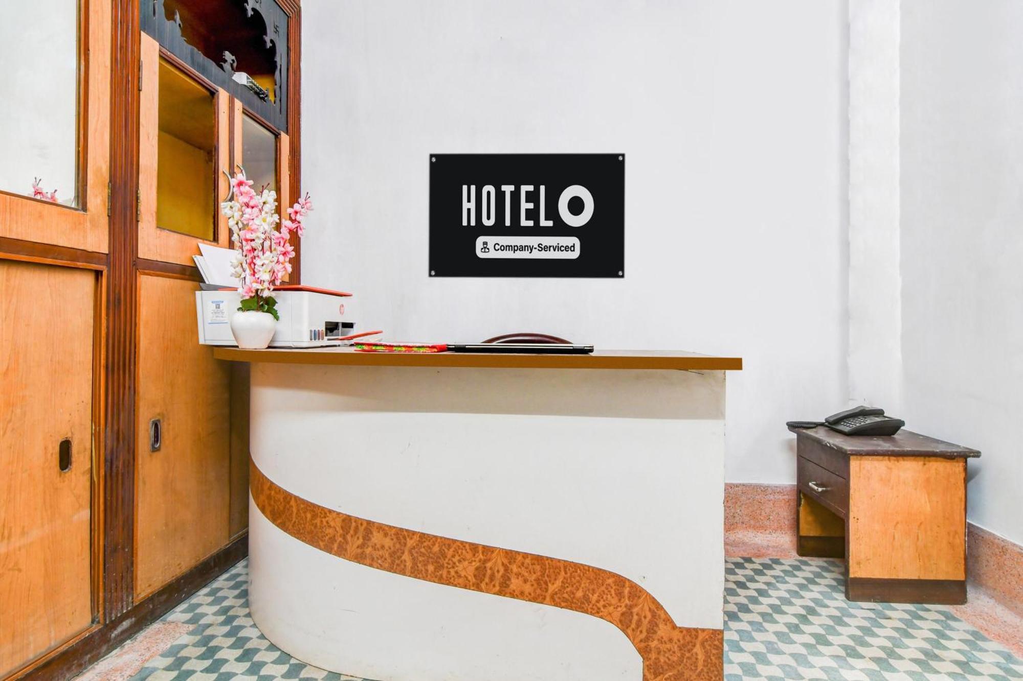 Super Hotel O Lenin Sarani Калькутта Экстерьер фото