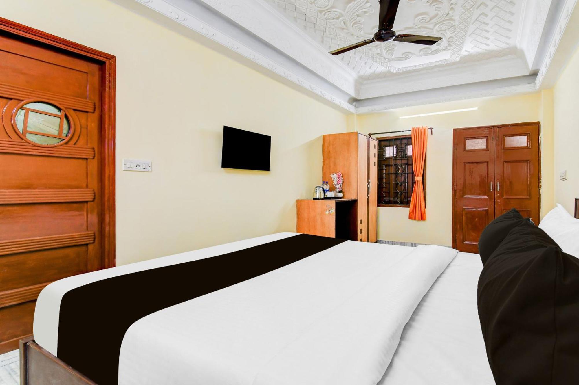 Super Hotel O Lenin Sarani Калькутта Экстерьер фото