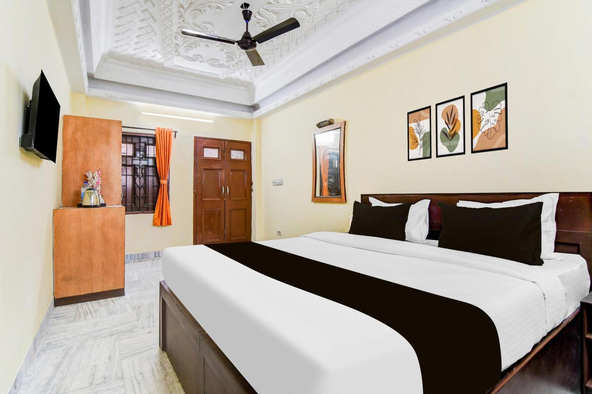 Super Hotel O Lenin Sarani Калькутта Экстерьер фото